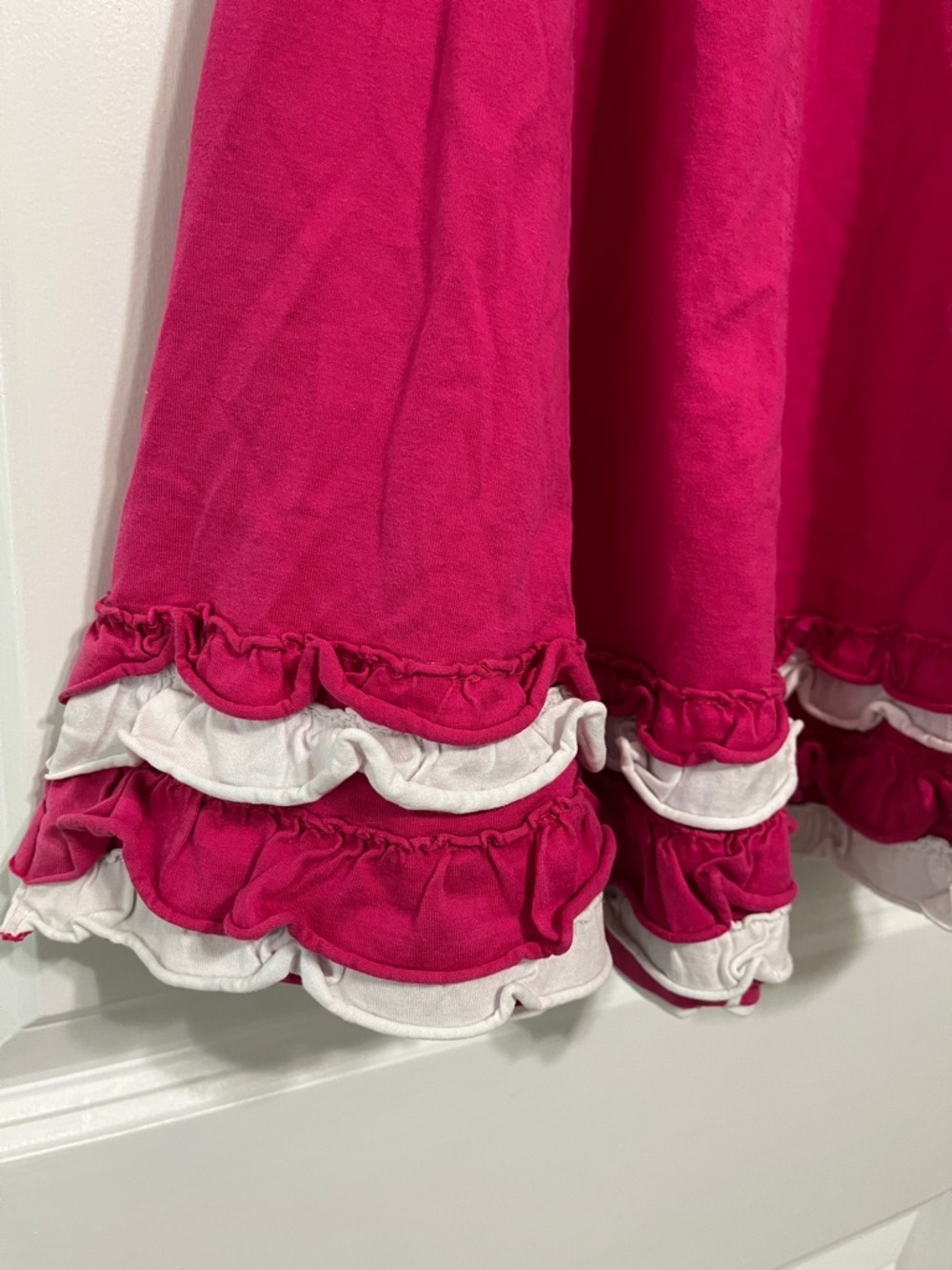 Hanna Andersson Hot Pink Sundress with White Trim and Rose Sz 5 - Picture 4 of 8
